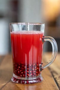 Suco de Romã refrescante e benefícios na saúde