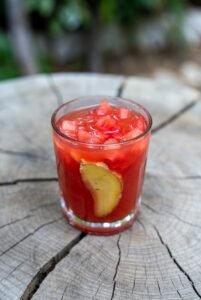 Suco de melancia com gengibre na saúde